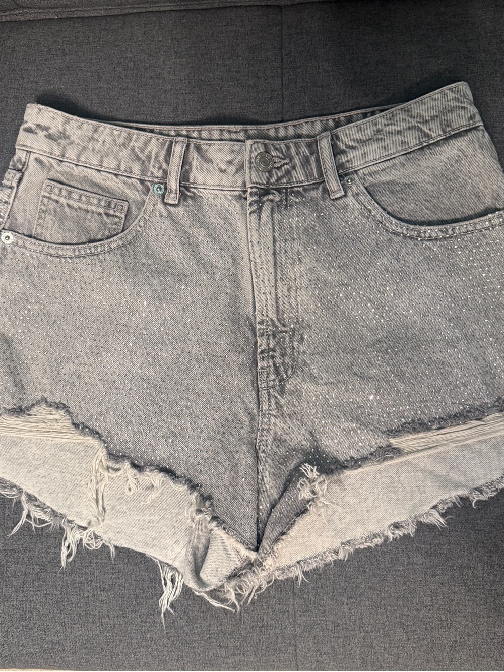 Zara - Sparkle distressed denim shorts - size 8